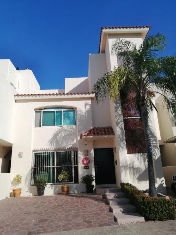 Bed and Breakfast Casa Dahlia 2 Mazatlán Exterior foto